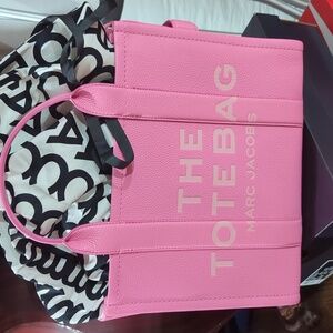 NWT The Tote Bag Marc Jacobs Petal Pink Leather Medium